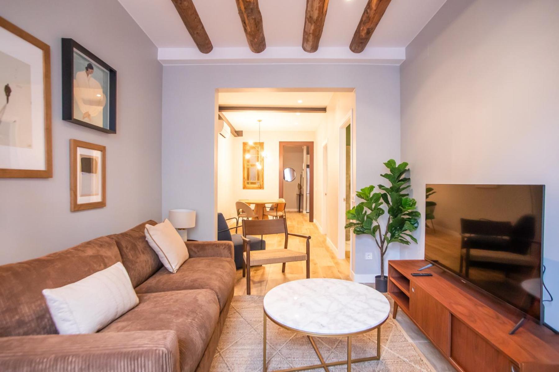 23mal1075- Beautiful 2br Near Sagrada Fa
